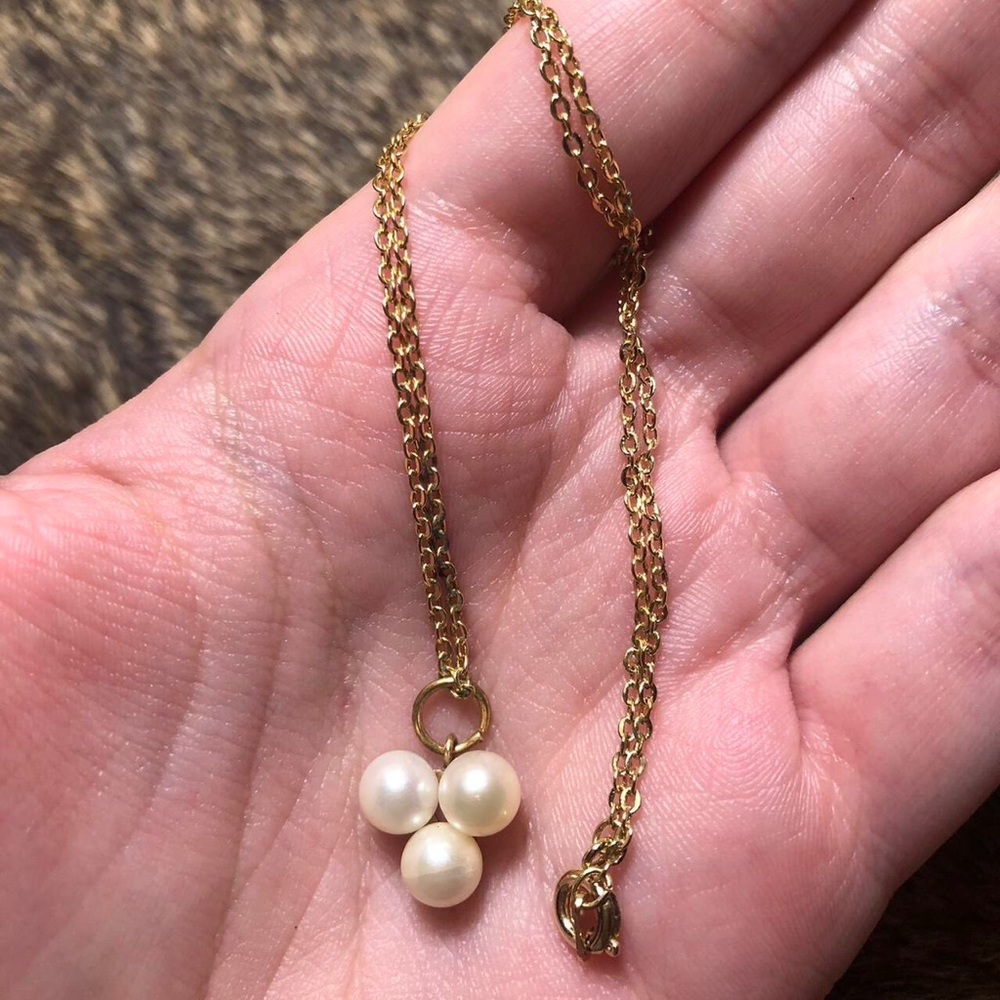 Vintage gold toned genuine off white pearl necklace